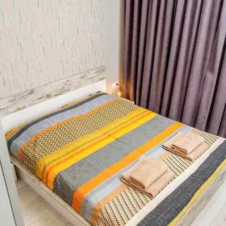 Charisma Apt - Lux At Top City Center *