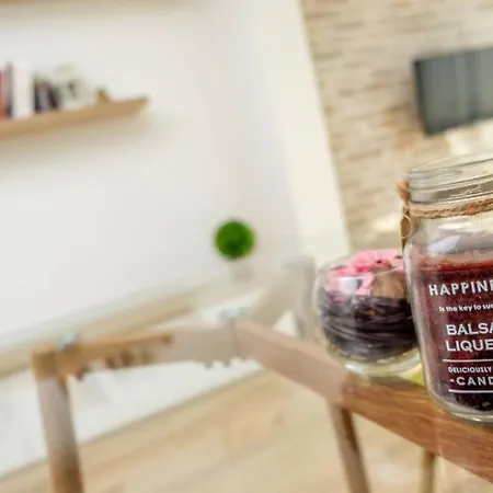 Charisma Apt - Lux At Top City Center Apartament *