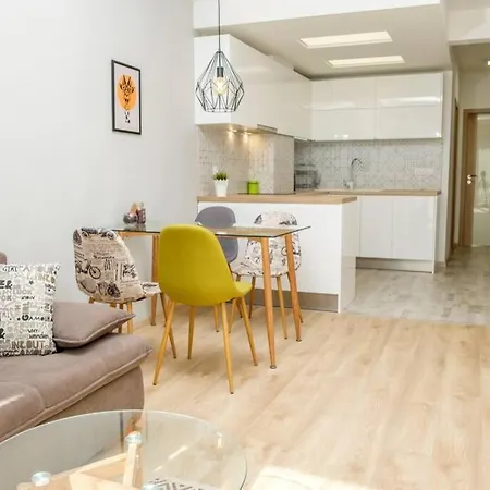 Luxury In The Center Apartment Varna