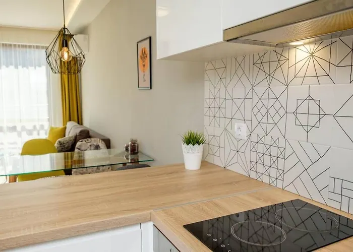 Charisma Apt - Lux At Top City Center Apartament